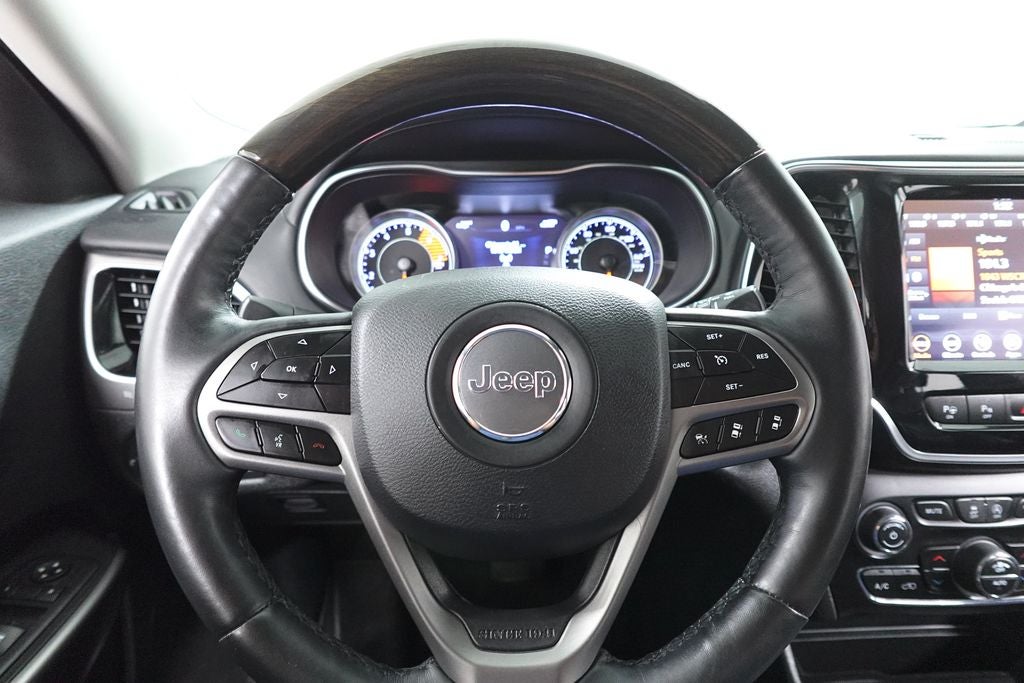 2019 Jeep Cherokee Overland