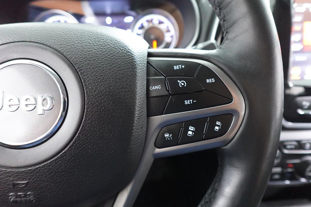 2019 Jeep Cherokee Overland