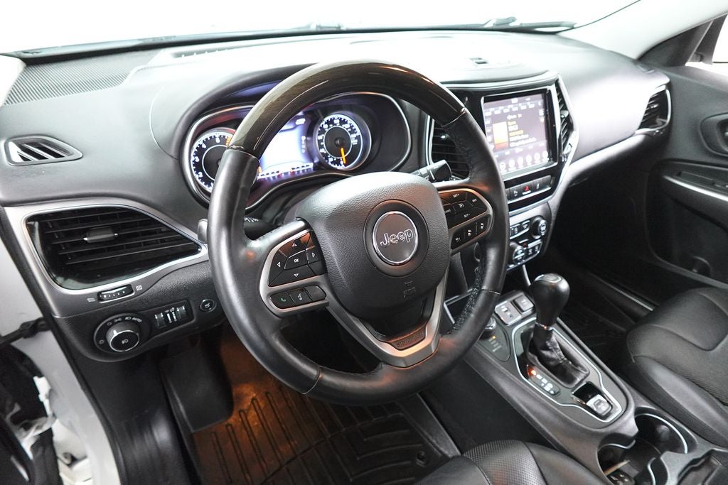 2019 Jeep Cherokee Overland