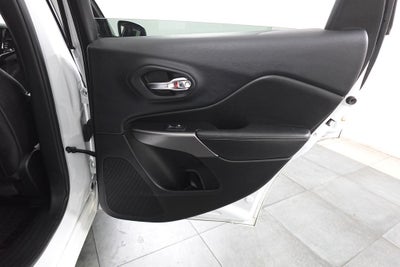 2019 Jeep Cherokee Overland