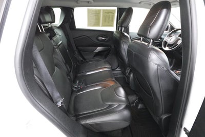 2019 Jeep Cherokee Overland