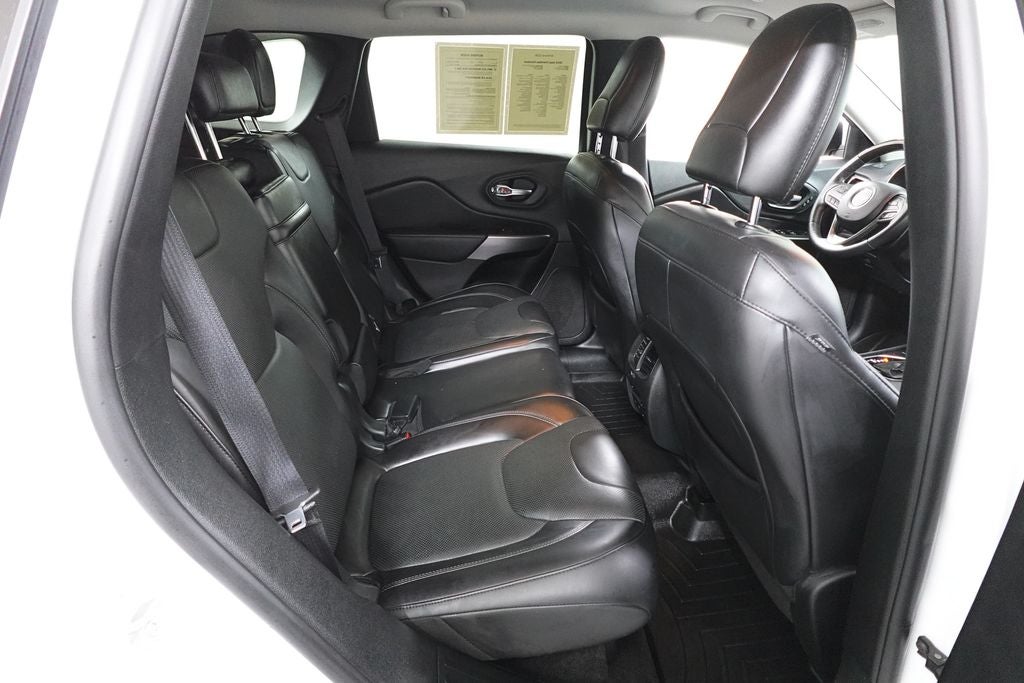 2019 Jeep Cherokee Overland