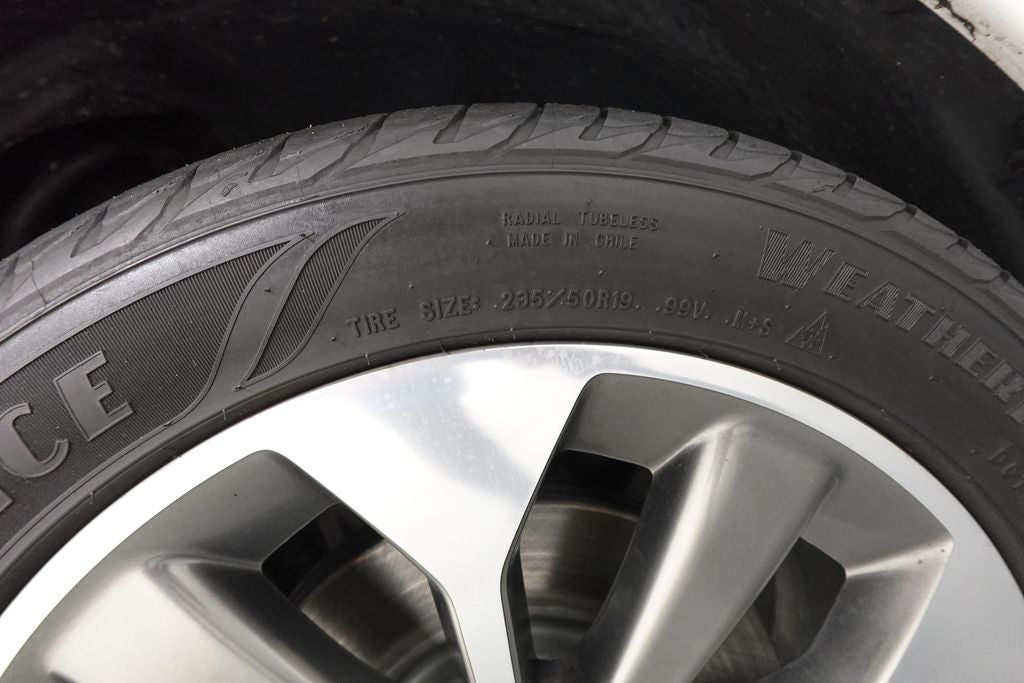 2019 Jeep Cherokee Overland