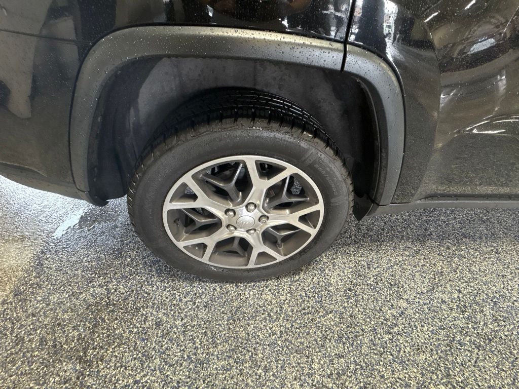 2019 Jeep Grand Cherokee Base