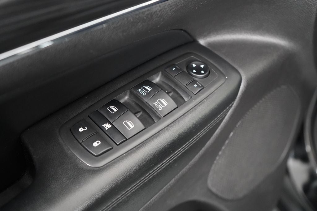 2019 Jeep Grand Cherokee Base