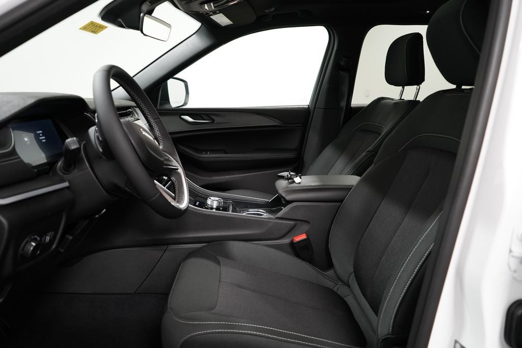 2027 Jeep Grand Cherokee Laredo X