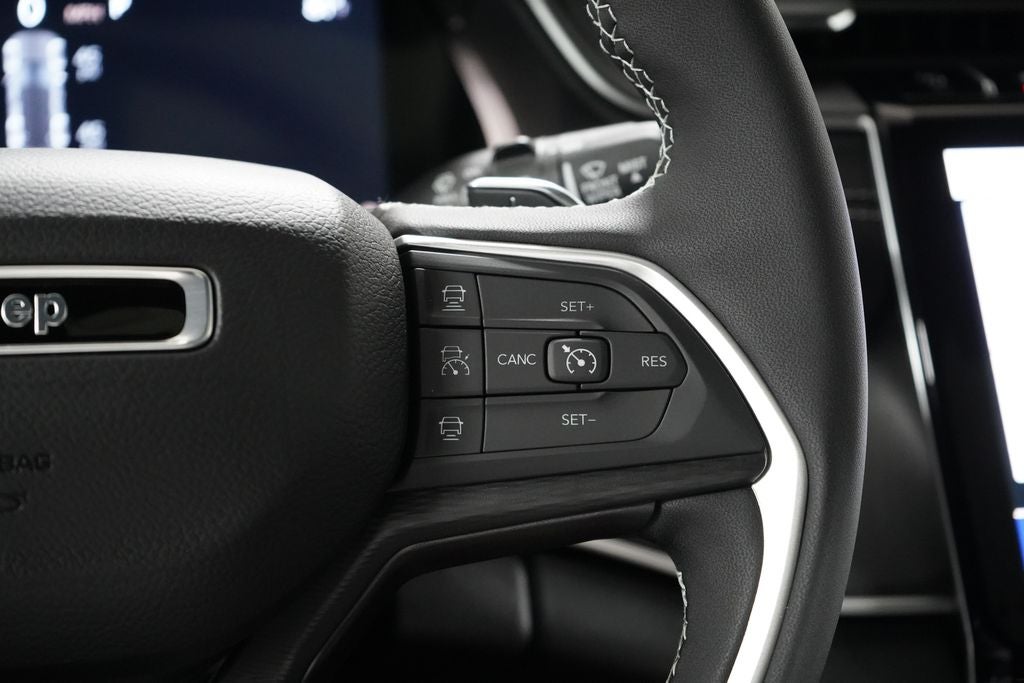 2027 Jeep Grand Cherokee Laredo X