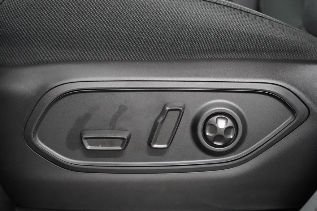 2027 Jeep Grand Cherokee Laredo X
