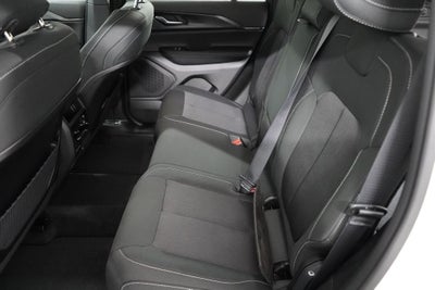 2027 Jeep Grand Cherokee Laredo X