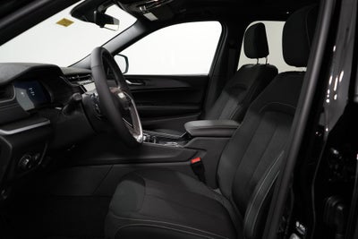 2027 Jeep Grand Cherokee Laredo X