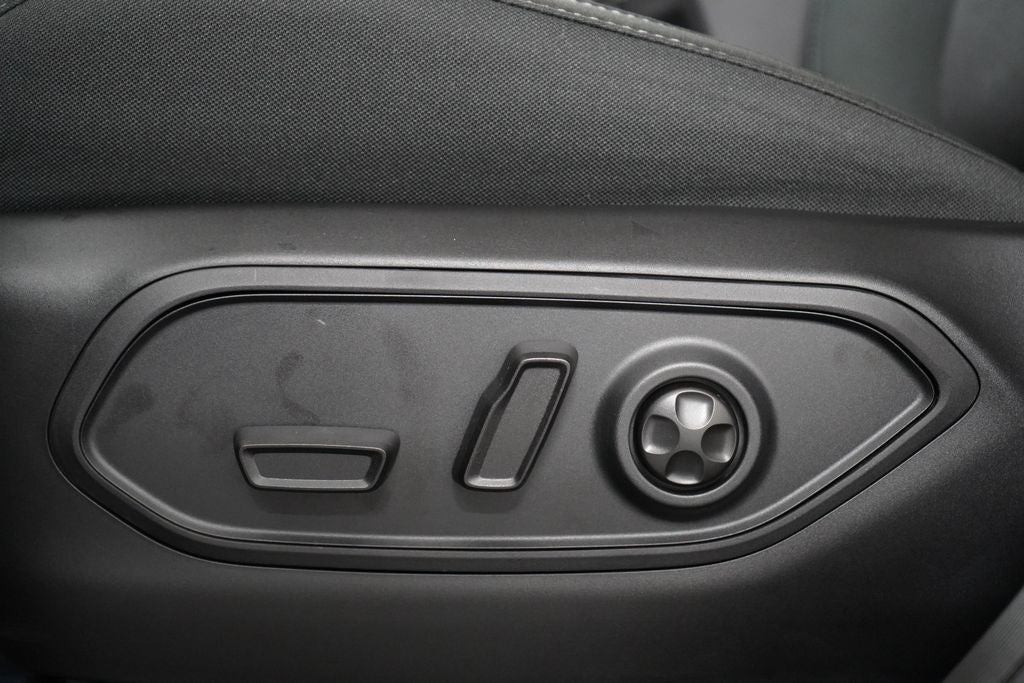 2027 Jeep Grand Cherokee Laredo X