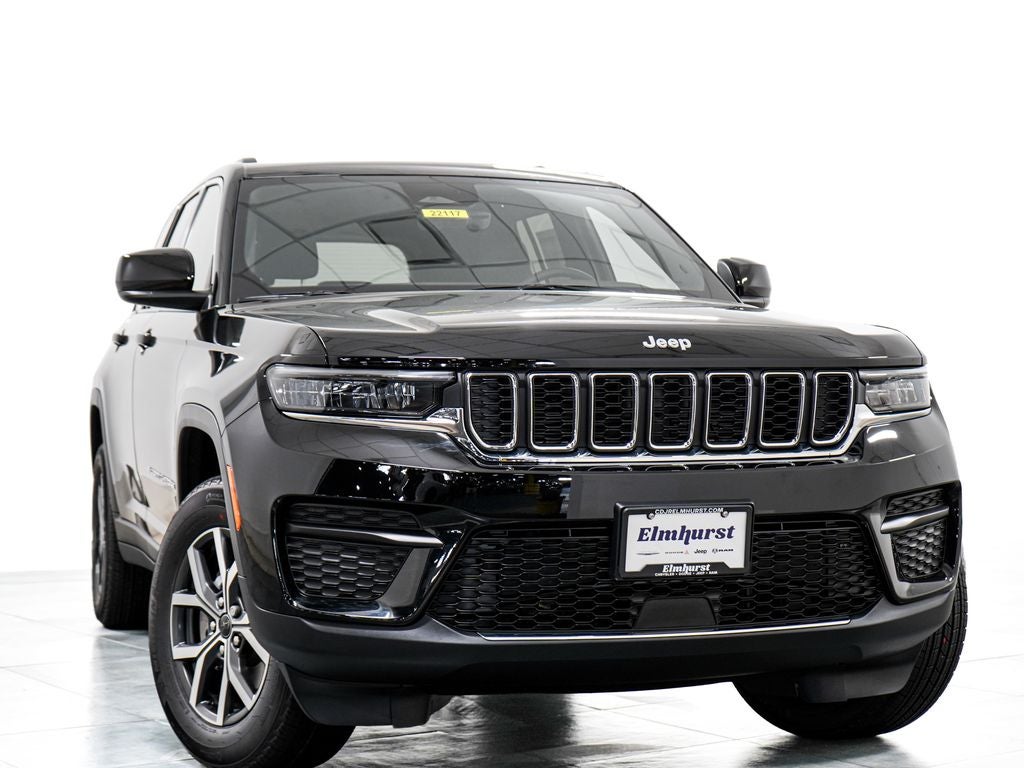 2027 Jeep Grand Cherokee Laredo X
