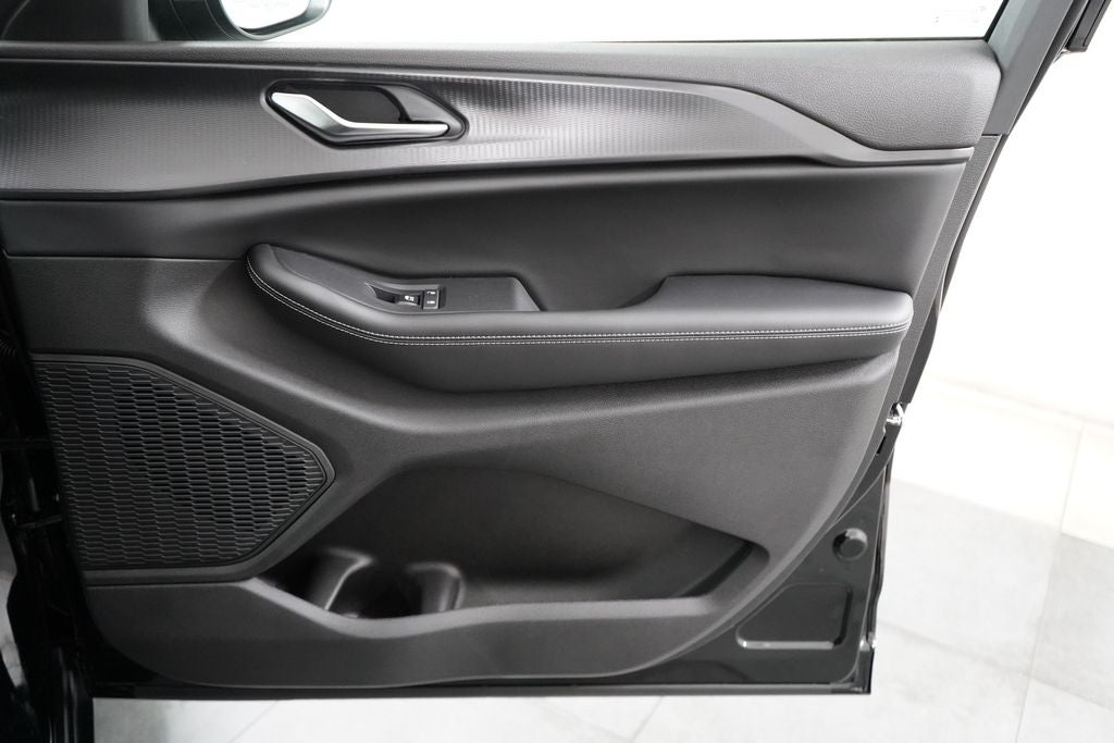 2027 Jeep Grand Cherokee Laredo X