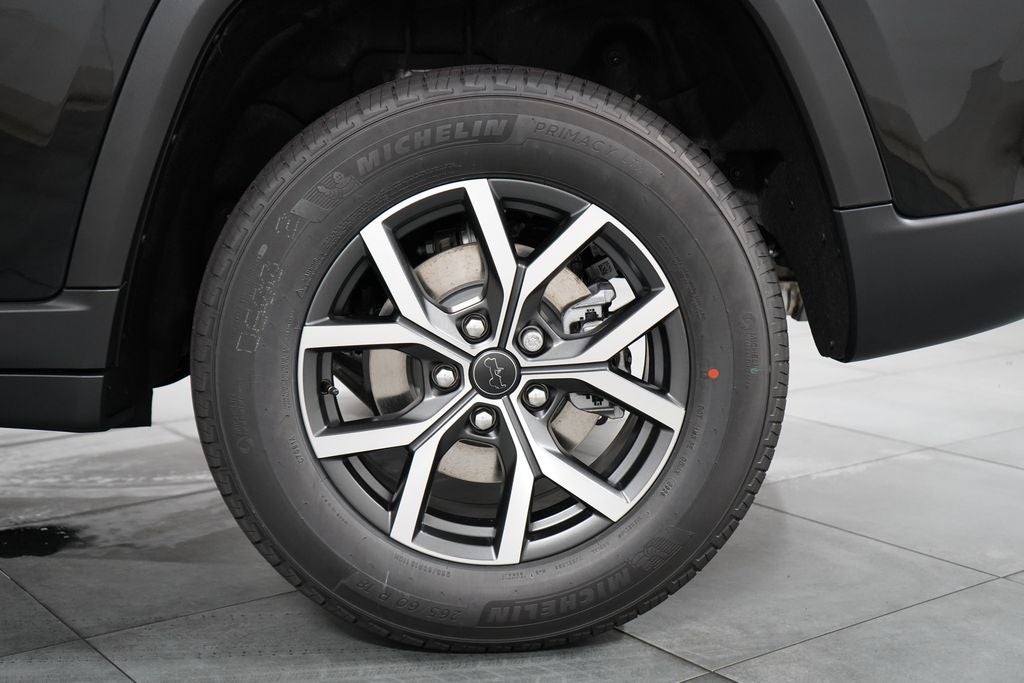 2027 Jeep Grand Cherokee Laredo X