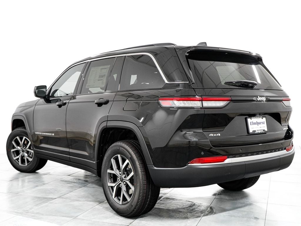 2027 Jeep Grand Cherokee Laredo X