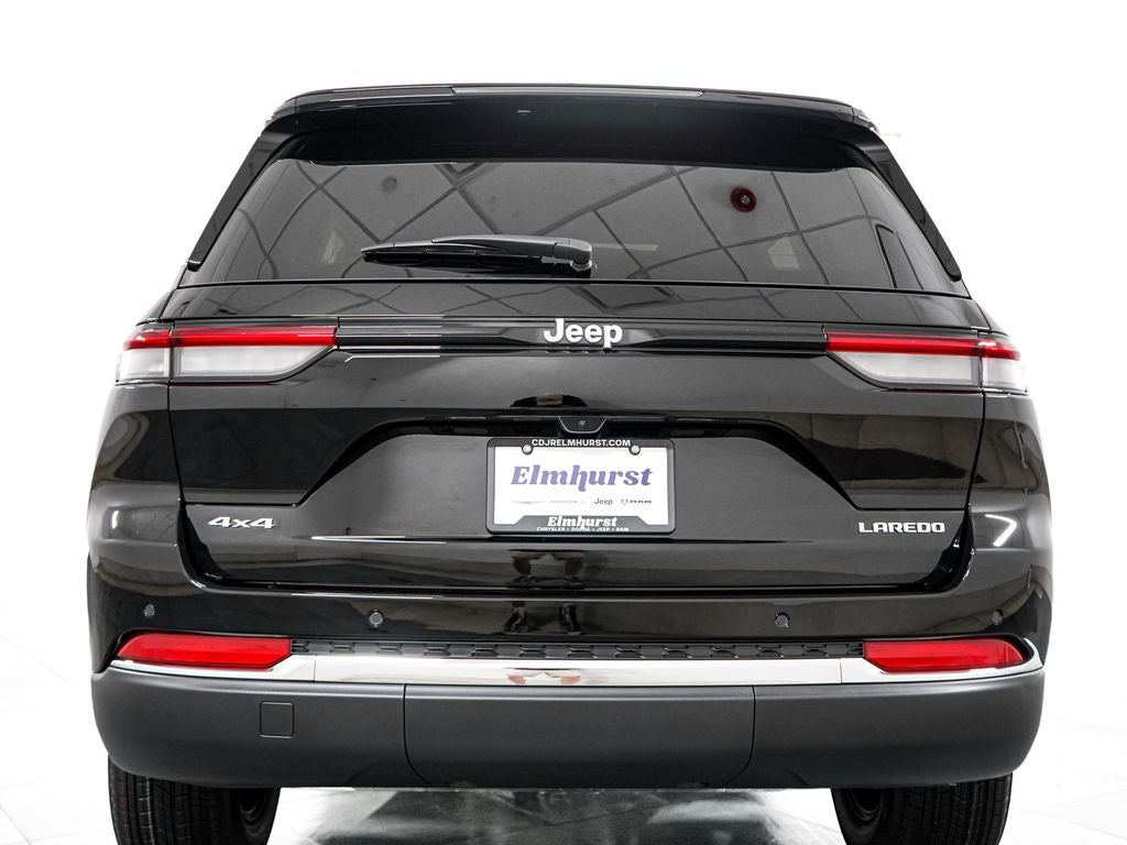 2027 Jeep Grand Cherokee Laredo X