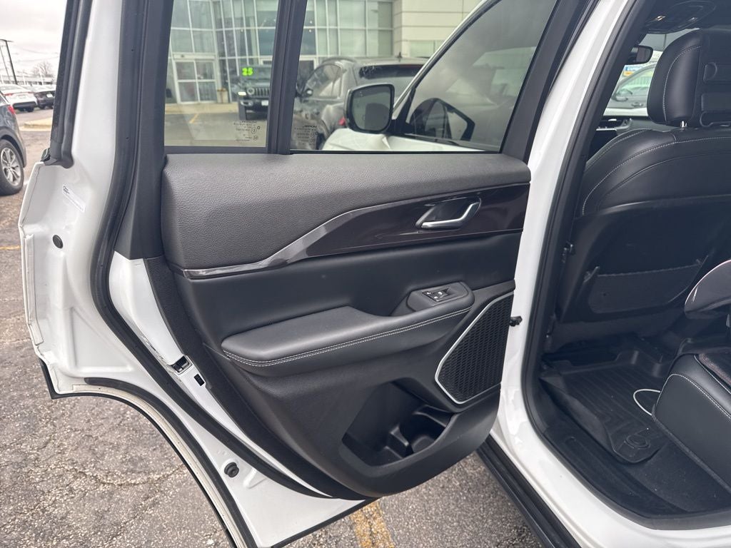 2022 Jeep Grand Cherokee Altitude