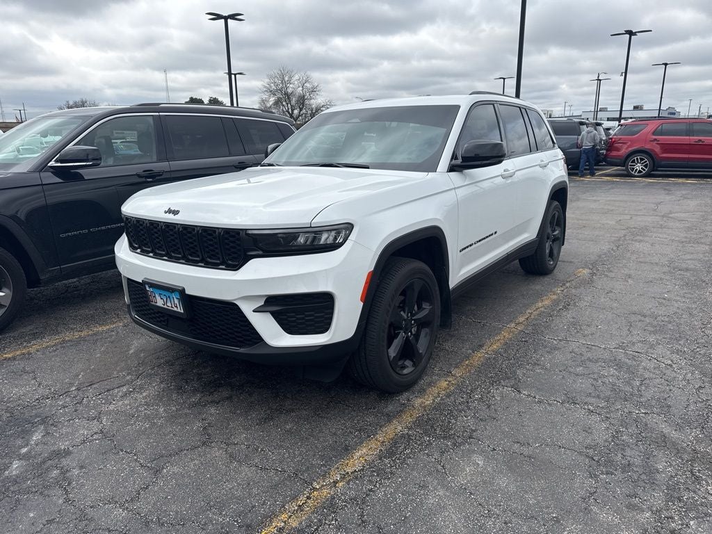 2022 Jeep Grand Cherokee Altitude