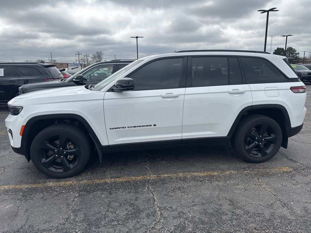 2022 Jeep Grand Cherokee Altitude
