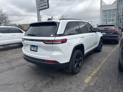 2022 Jeep Grand Cherokee Altitude