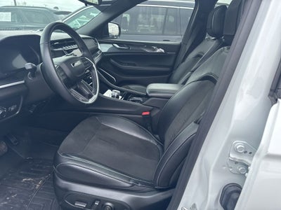 2022 Jeep Grand Cherokee Altitude