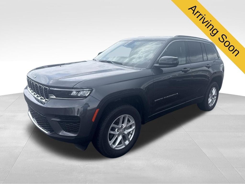 2025 Jeep Grand Cherokee Base