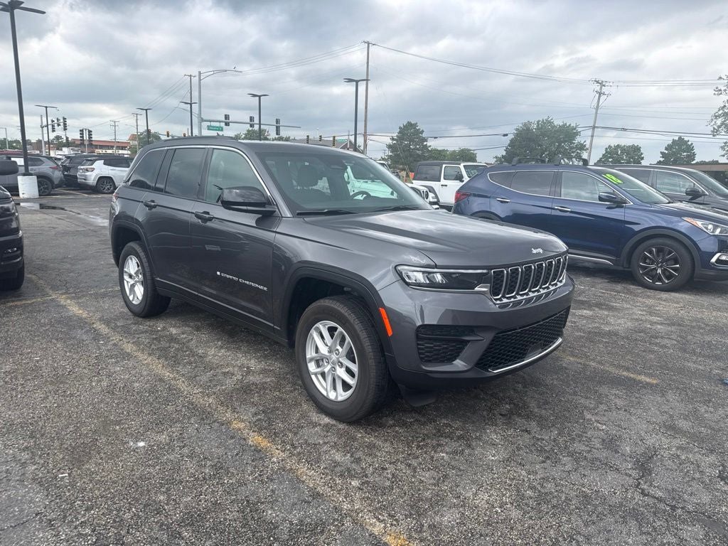 2025 Jeep Grand Cherokee Base