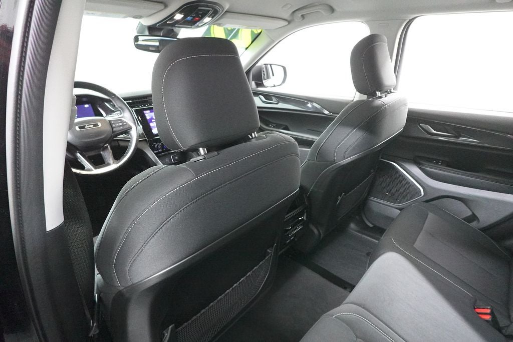 2022 Jeep Grand Cherokee Laredo