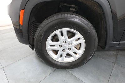 2022 Jeep Grand Cherokee Laredo