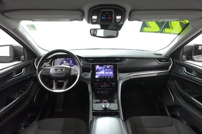 2022 Jeep Grand Cherokee Laredo