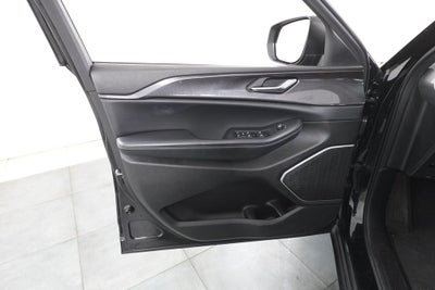 2022 Jeep Grand Cherokee Laredo