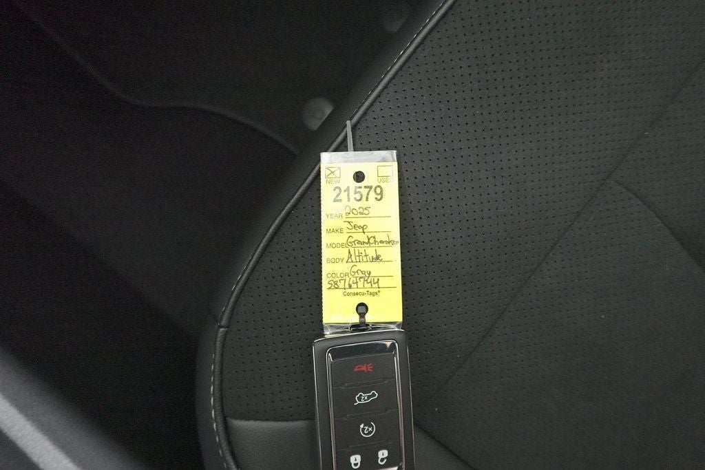 2025 Jeep Grand Cherokee Altitude X