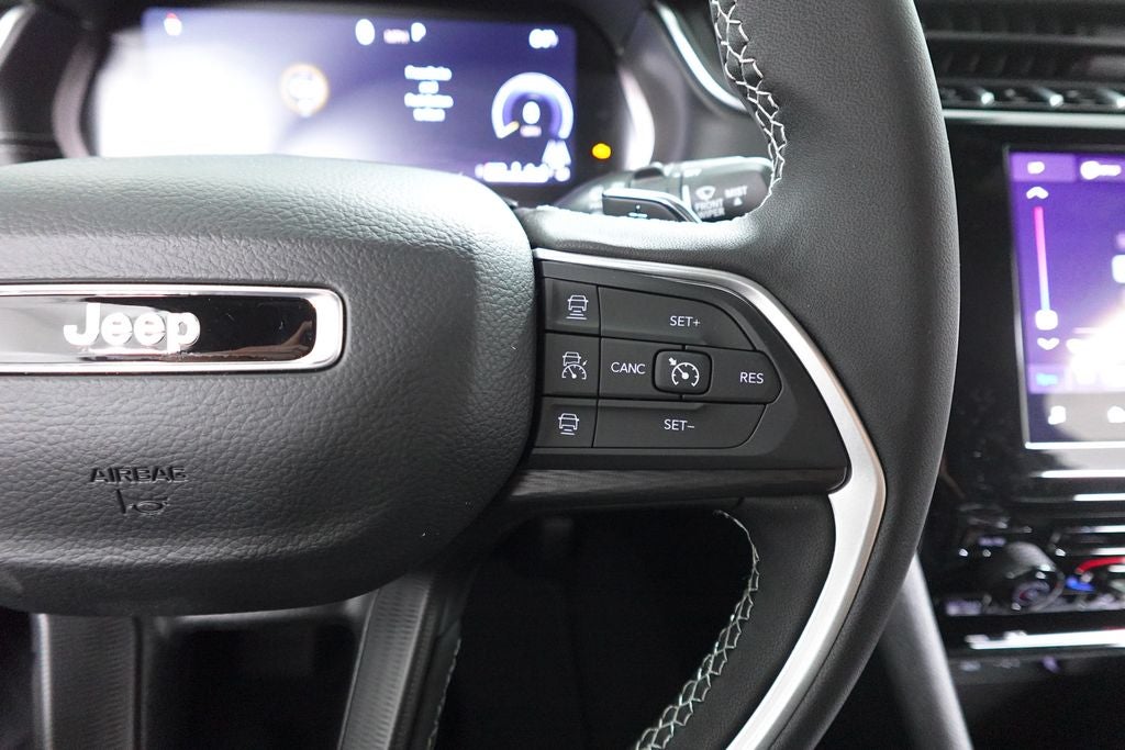 2026 Jeep Grand Cherokee Laredo