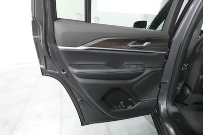 2026 Jeep Grand Cherokee Laredo Altitude