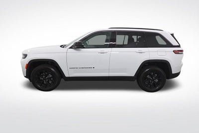 2026 Jeep Grand Cherokee Laredo