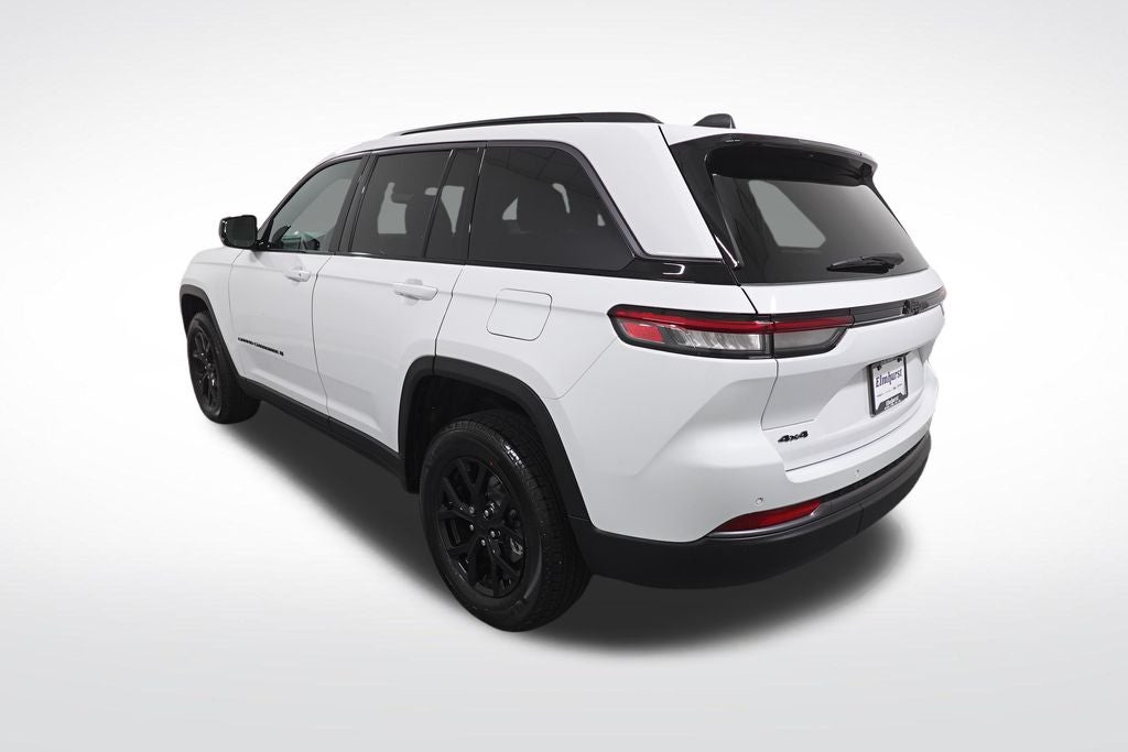 2026 Jeep Grand Cherokee Laredo