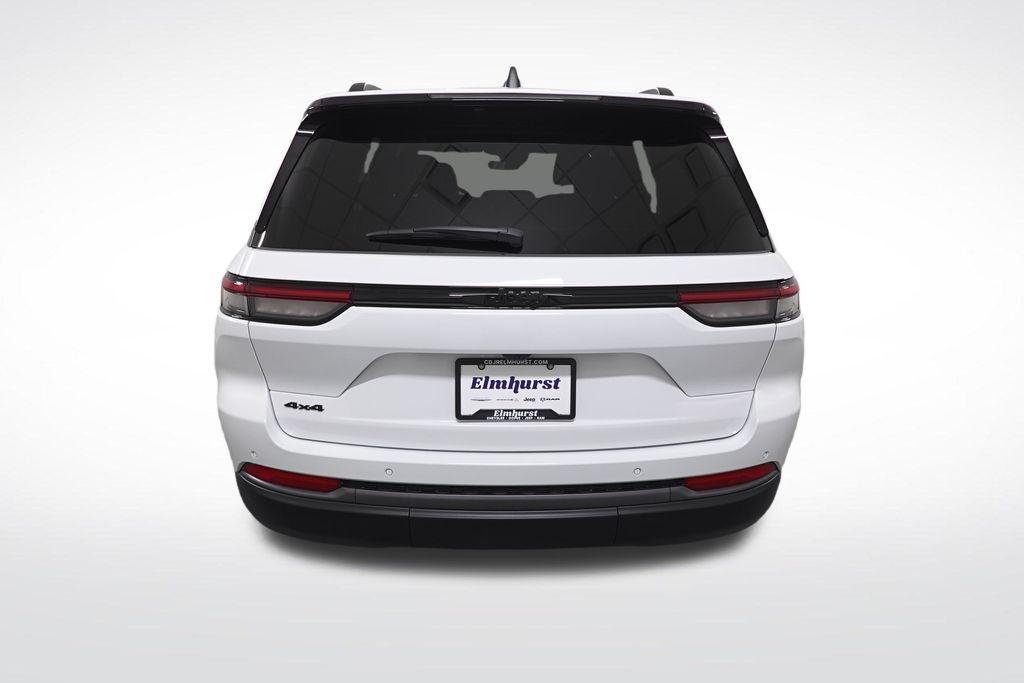 2026 Jeep Grand Cherokee Laredo