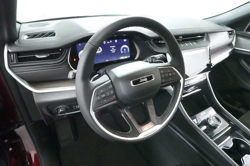 2026 Jeep Grand Cherokee Laredo