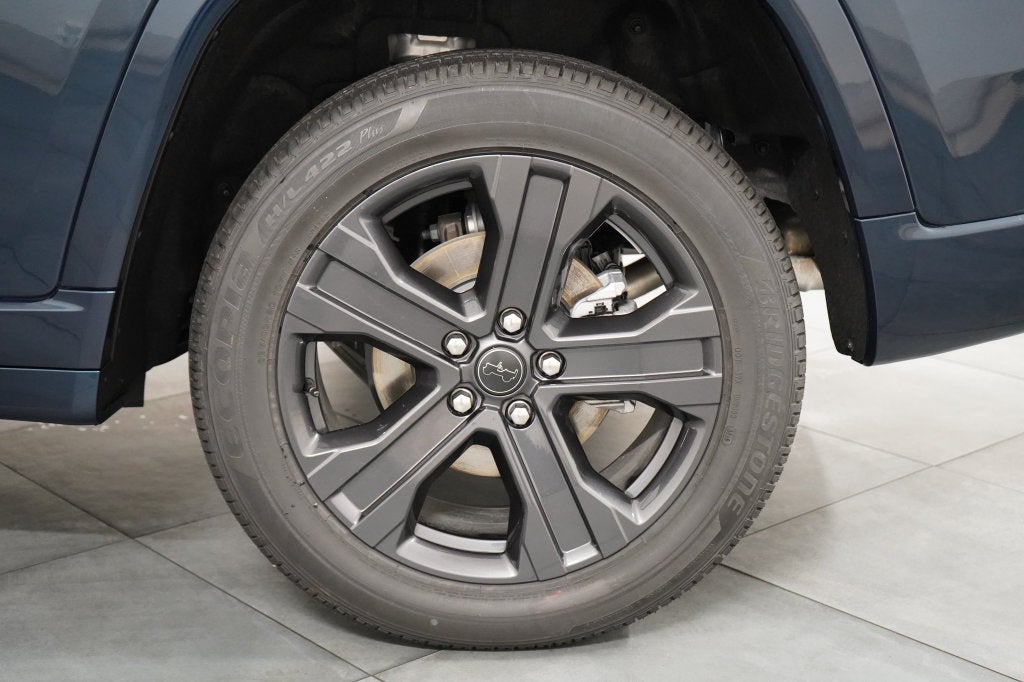 2027 Jeep Grand Cherokee Limited Reserve