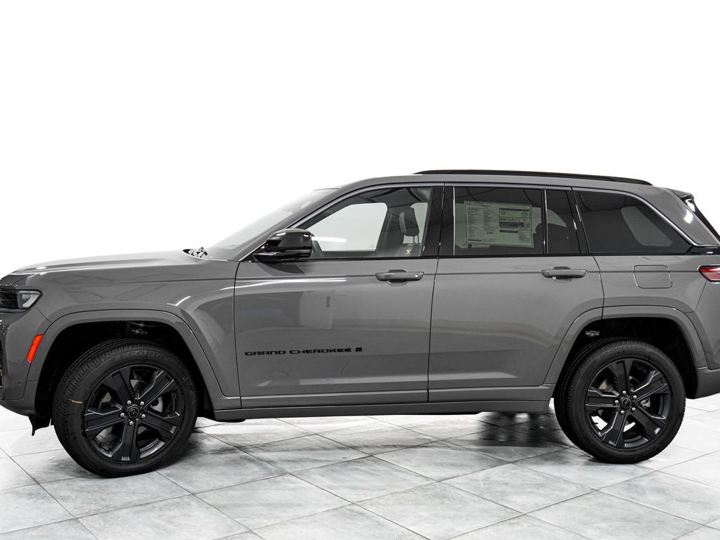 2027 Jeep Grand Cherokee Limited Reserve