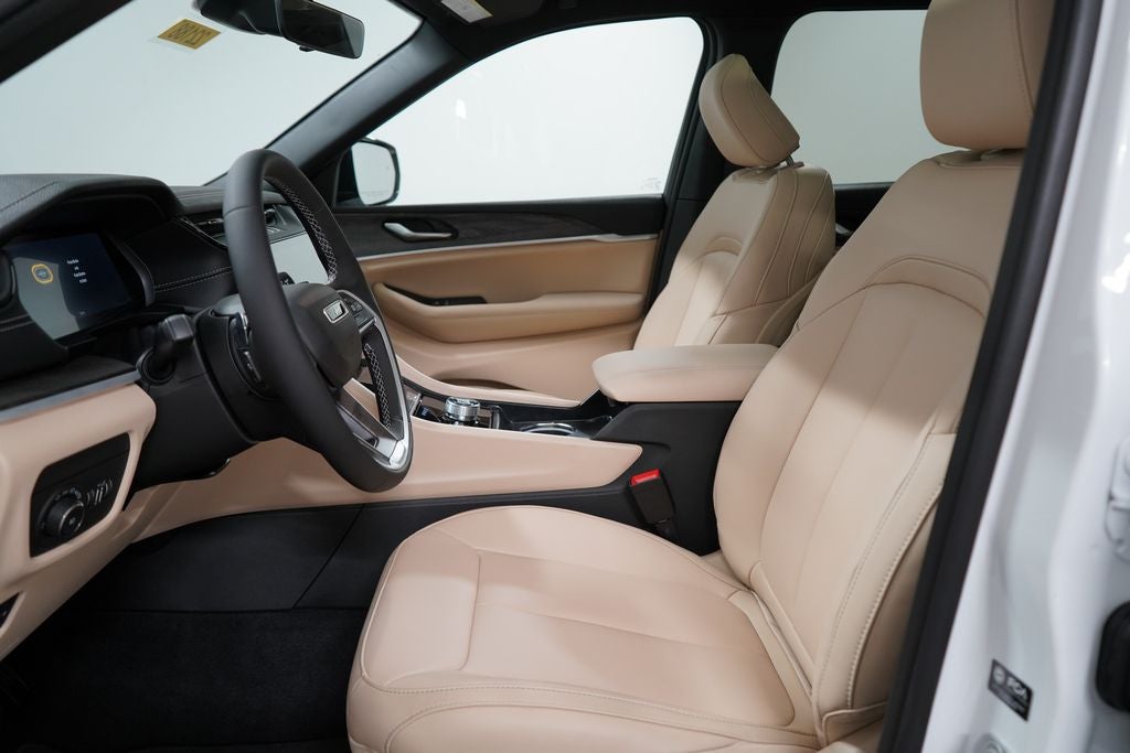 2027 Jeep Grand Cherokee Limited