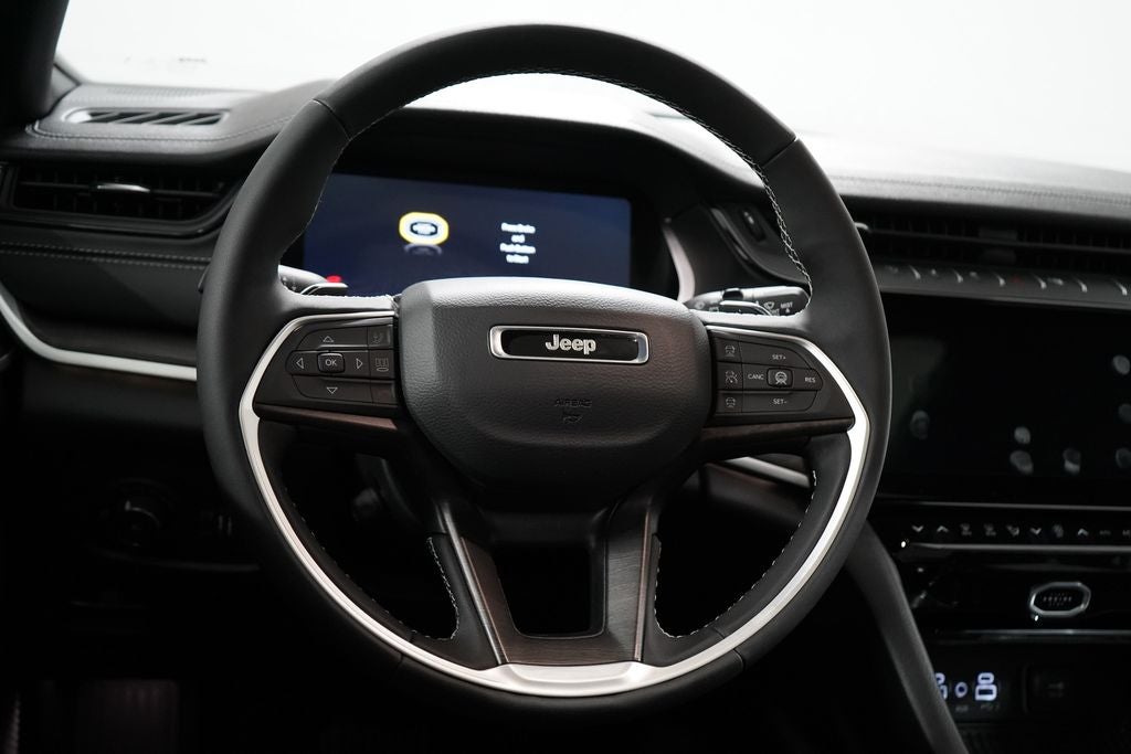 2026 Jeep Grand Cherokee Limited Reserve