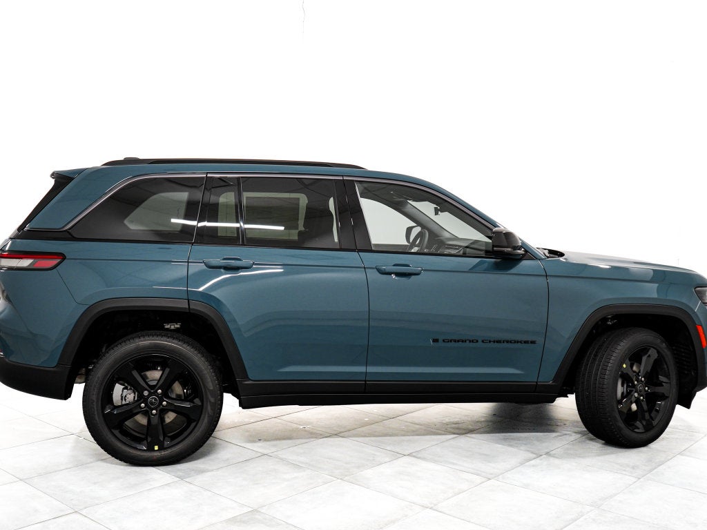 2027 Jeep Grand Cherokee Limited