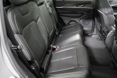 2027 Jeep Grand Cherokee Limited Reserve