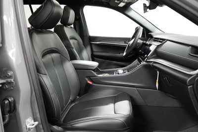 2027 Jeep Grand Cherokee Limited Reserve