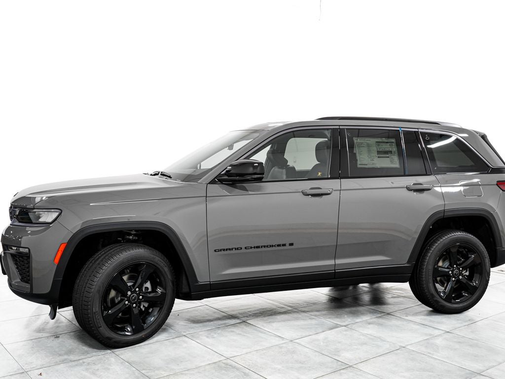 2027 Jeep Grand Cherokee Limited Reserve