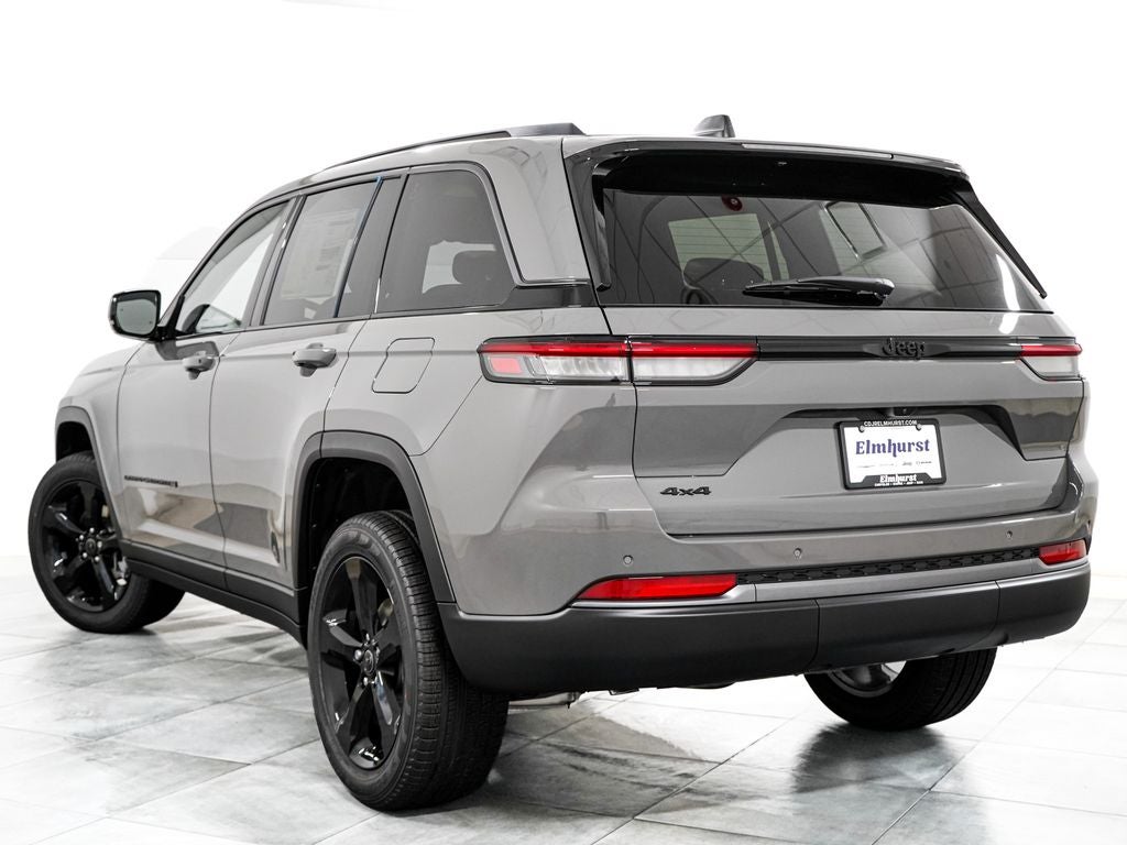 2027 Jeep Grand Cherokee Limited Reserve