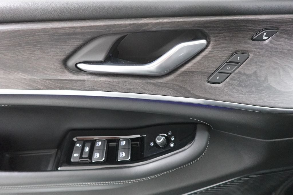 2022 Jeep Grand Cherokee Overland