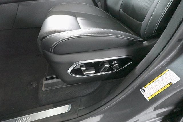 2025 Jeep Grand Cherokee Overland