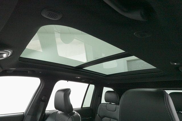 2025 Jeep Grand Cherokee Overland